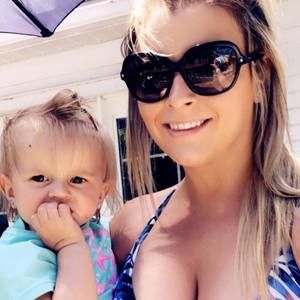 Meet your Posher, Brooke